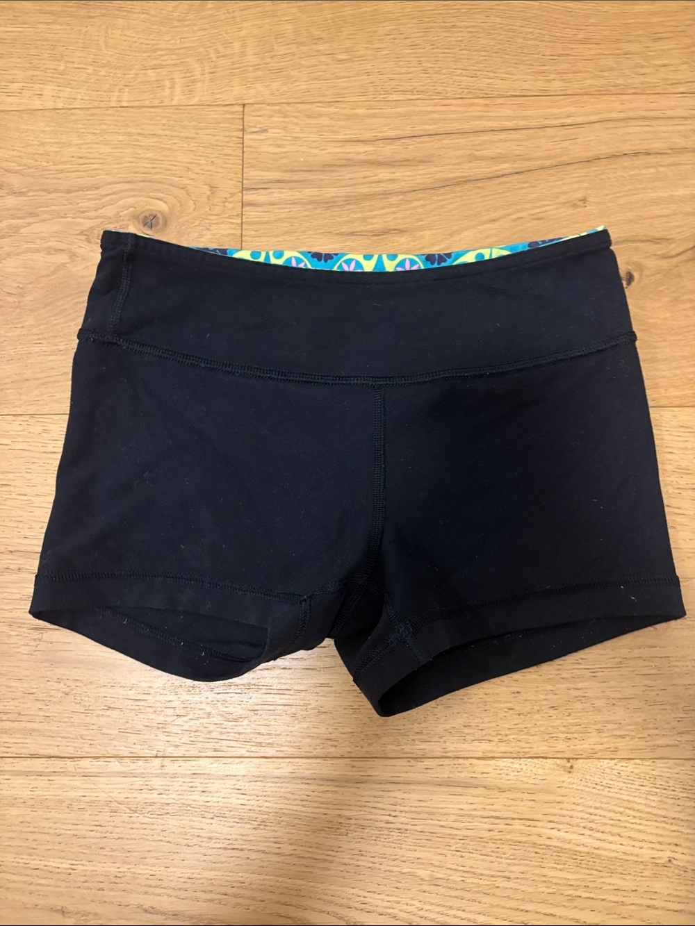 Ivivva Black Girls' reversible Athletic Shorts
